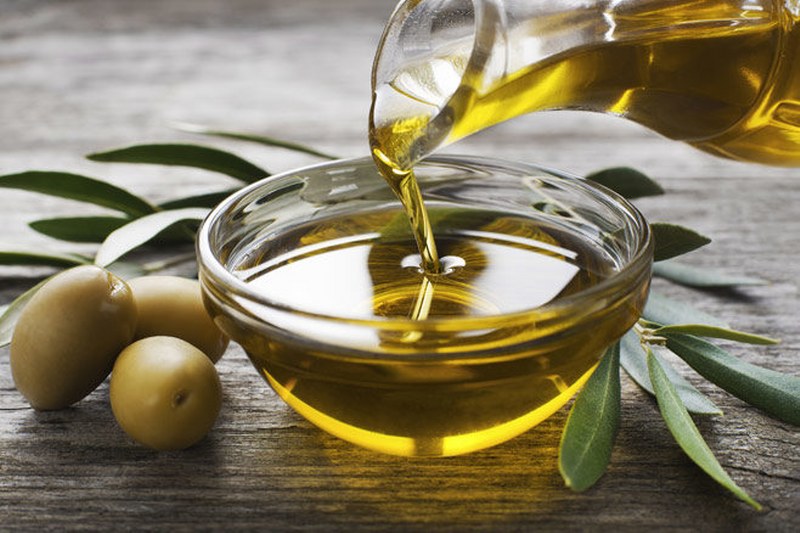 Olio Extra Vergine di Oliva: aiuto e salute in cucina