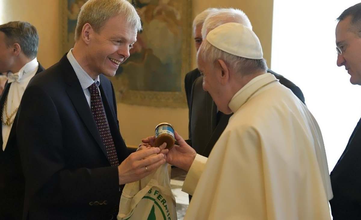Il Papa incontra i Food Bank d’Europa e ricorda che un'economia circolare non è più rimandabile