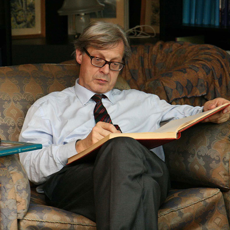 Vittorio Sgarbi protagonista a Palazzo Ducale di L'arte per gli occhi