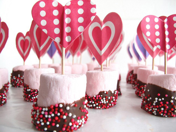 San Valentino 2020 a tavola: 4 idee romantiche per la tavola della festa degli innamorati.