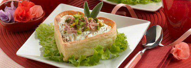 Speciale menu di San Valentino: Cestini con mascarpone, mortadella e pistacchi.