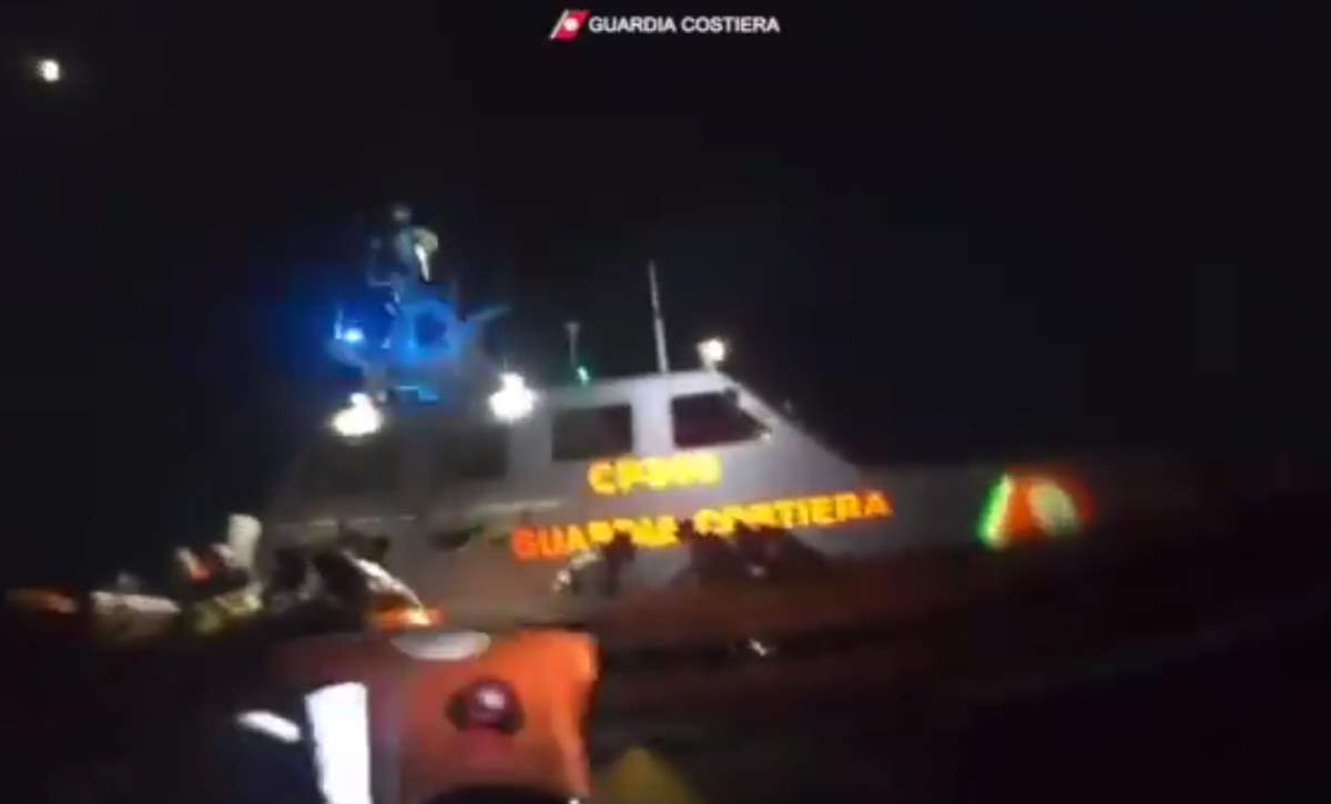 L'ennesima tragedia nel Mediterraneo centrale è costata la vita a 7 persone, 9 i dispersi