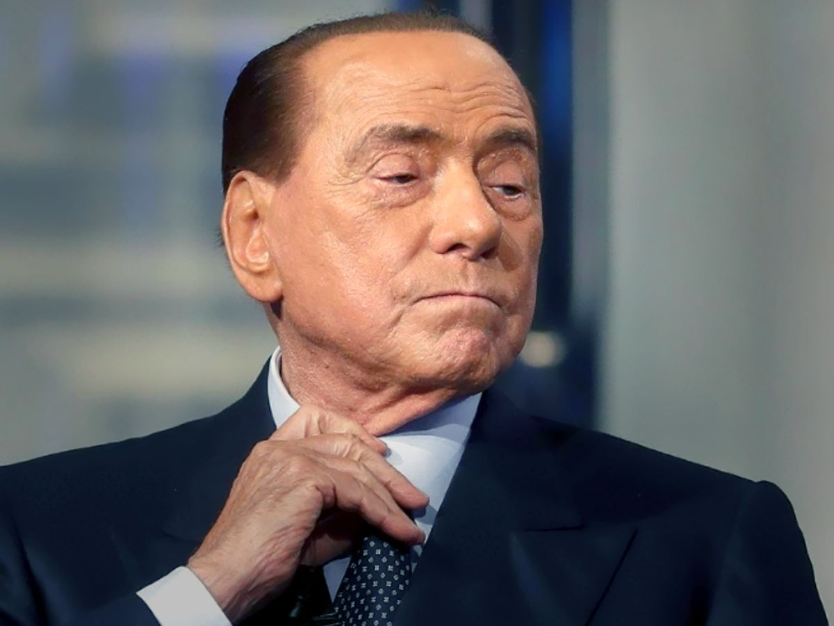 Berlusconi vive ormai in un mondo parallelo?