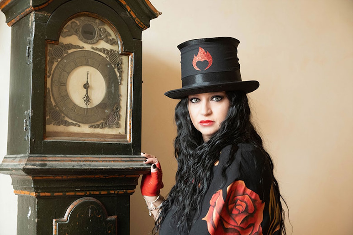 Gipsy Fiorucci, cantautrice umbra, torna protagonista con il suggestivo video de “L’Anima Grida”