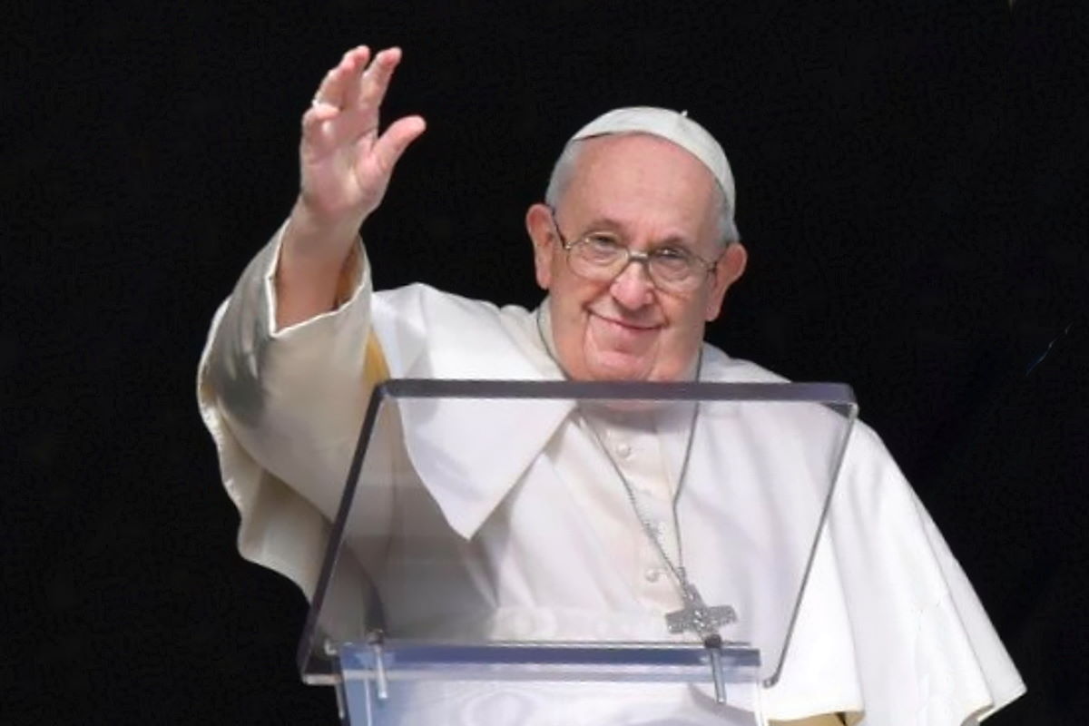Papa Francesco dopo il primo Angelus del 2023: Nel mondo intero, in tutti i popoli sale il grido: no alla guerra! No al riarmo!
