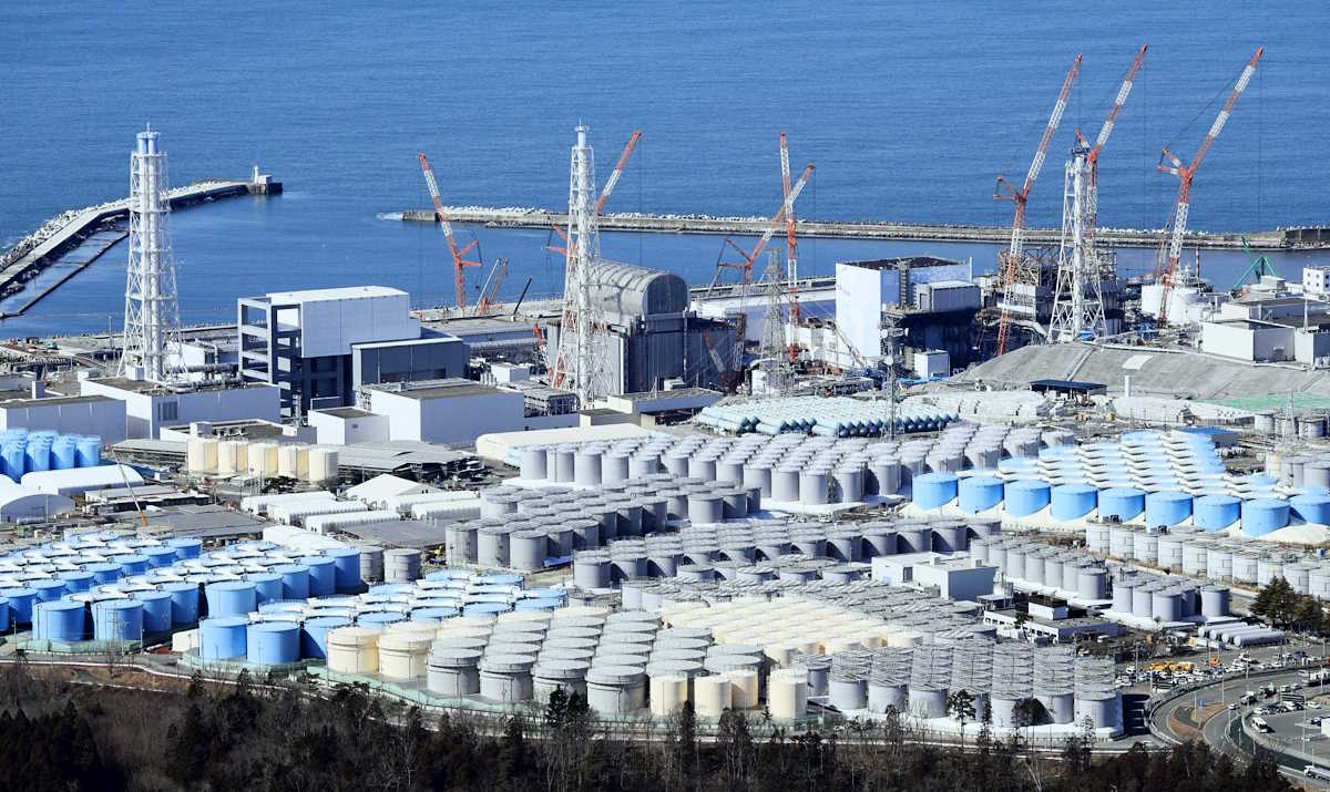 È iniziato giovedì il contestato rilascio nel Pacifico delle acque radioattive delle cisterne della centrale di Fukushima
