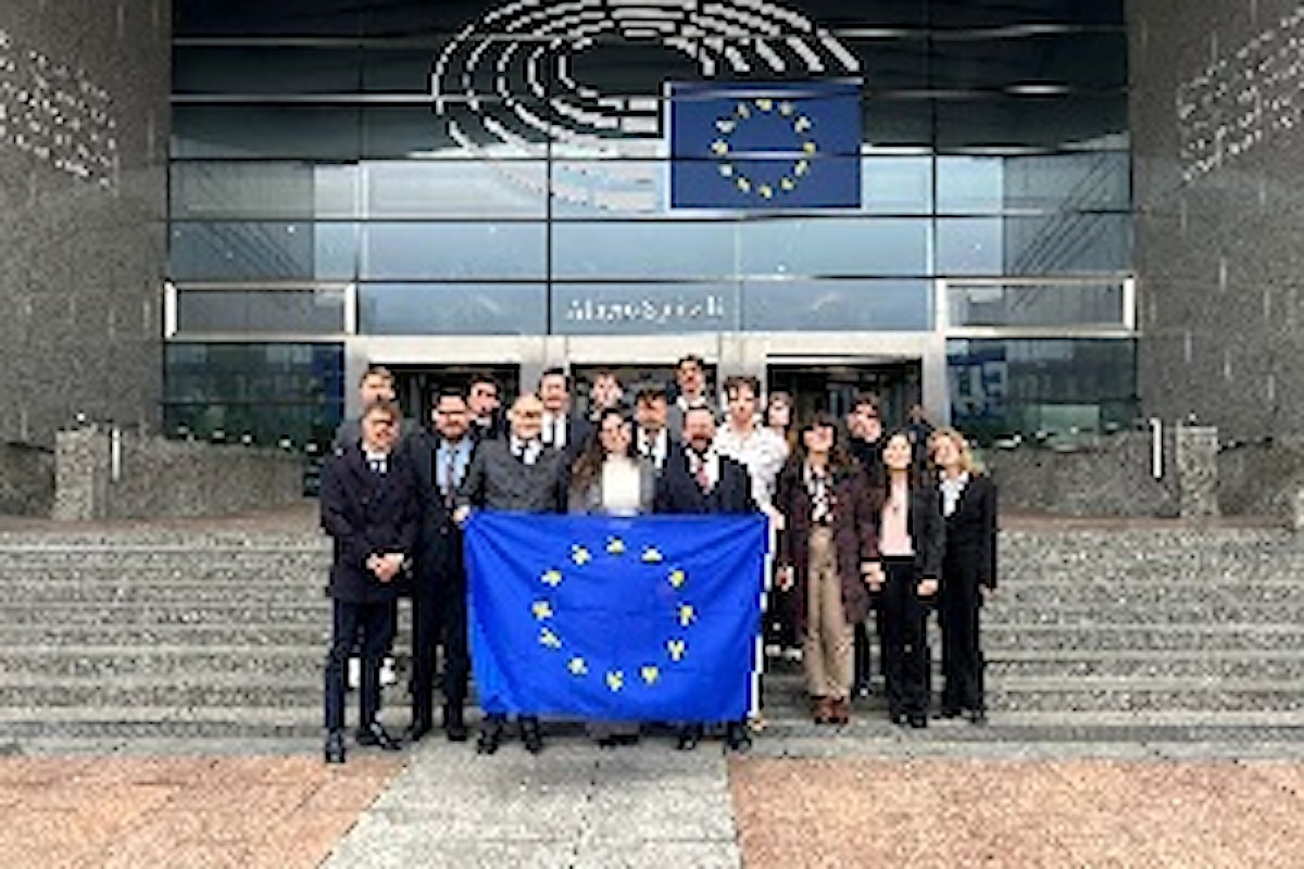 I giovani della Scuola europea di formazione alla politica a Bruxelles per costruire una “Camaldoli europea”