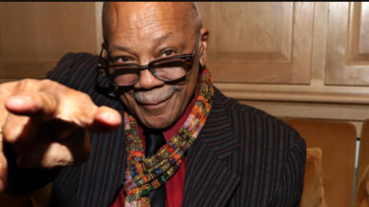 Si è spento Quincy Jones a 91 anni: addio a una leggenda della musica