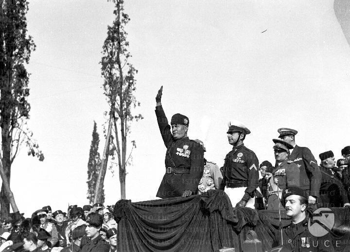 J'Accuse della domenica 15 dicembre 2024 su Atreju, una commedia dell’arte dei fratelli rivancisti delle destre nostran