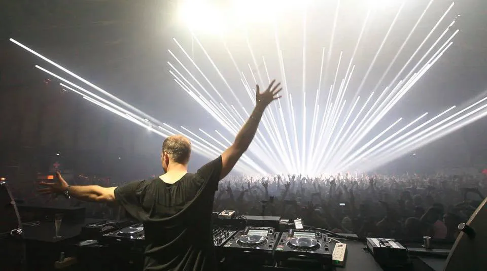 I migliori DJ internazionali che infiammeranno l'estate 2025 con i loro singoli