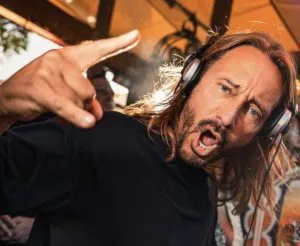 Fine luglio esplosivo alla Praja Gallipoli: 29/7 Tony Effe, 30/7 Vidaloca, 31/7 Bob Sinclar