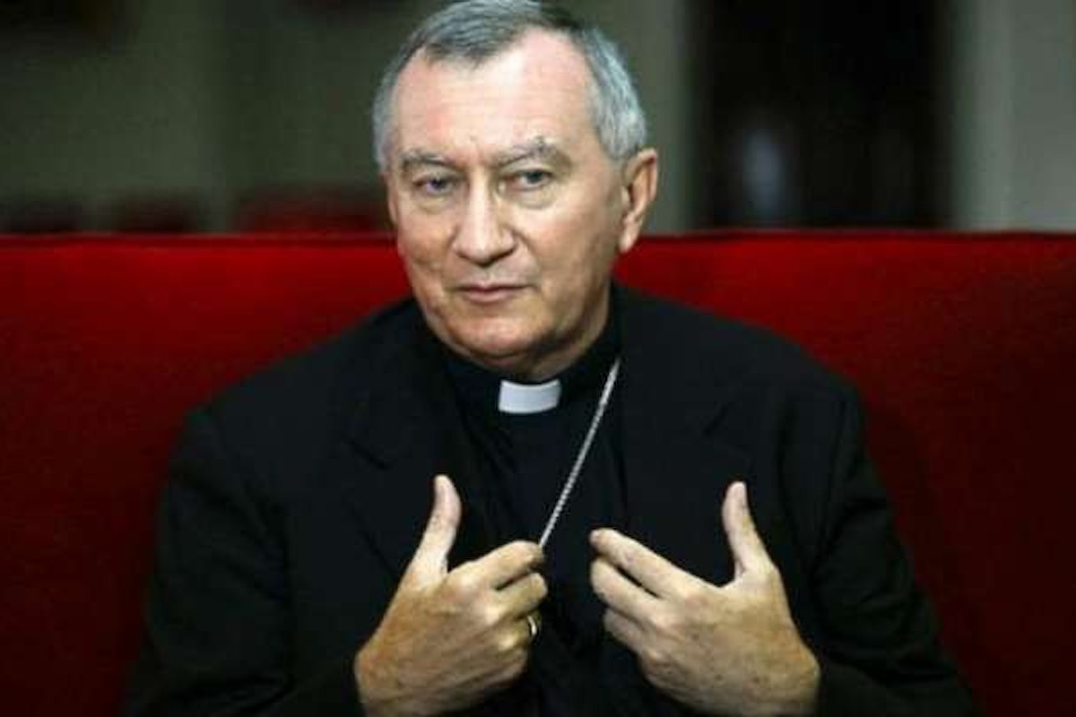 Parolin: impegnarsi per creare una visione positiva della migrazione