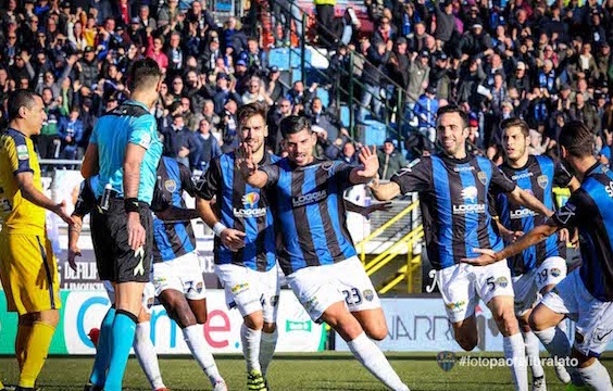 In Serie B continua la lotta per il vertice