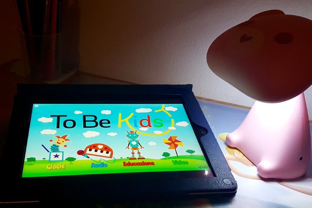 Una lampada intelligente e un portale per i bimbi: è To Be Kids!