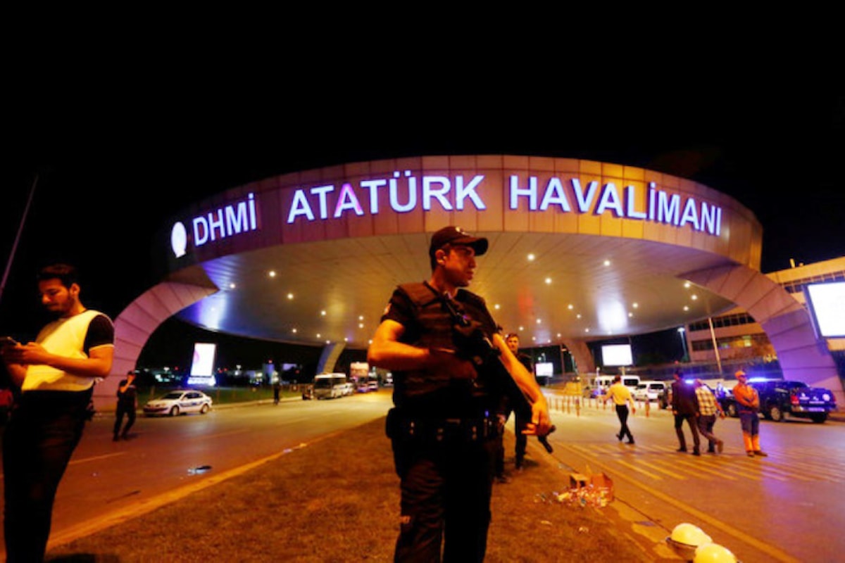 Ancora terrore in Turchia: 41 morti e oltre 250 feriti all'aeroporto di Istanbul