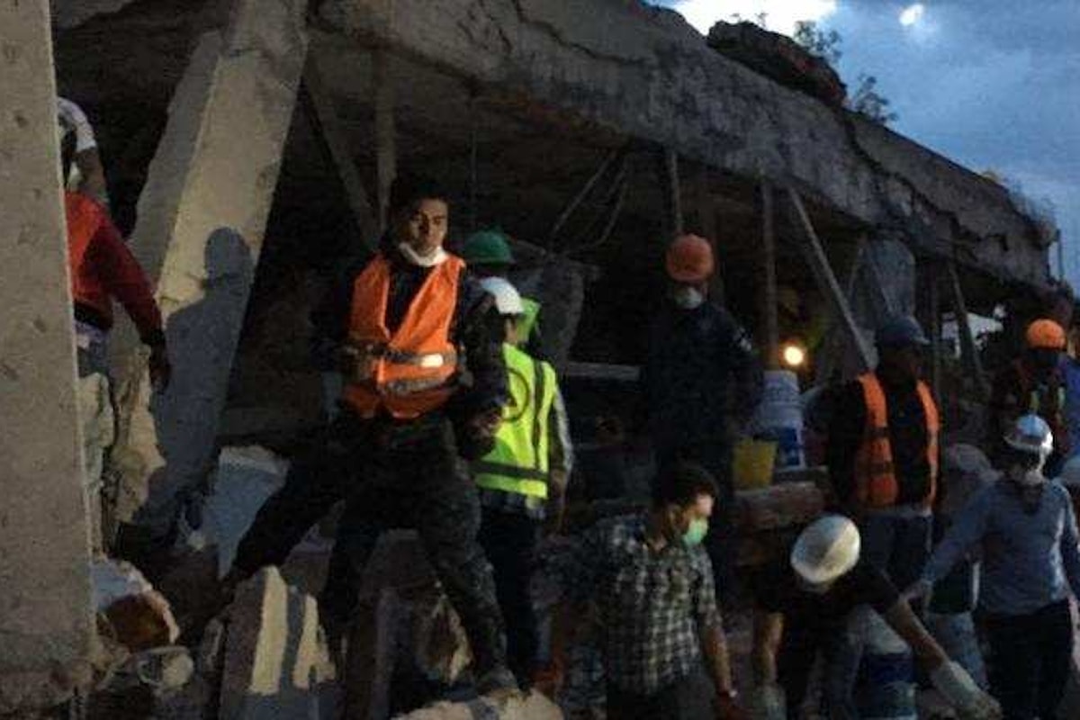 Un nuovo violento terremoto ha colpito il Messico, causando crolli anche nella capitale. Numerose le vittime
