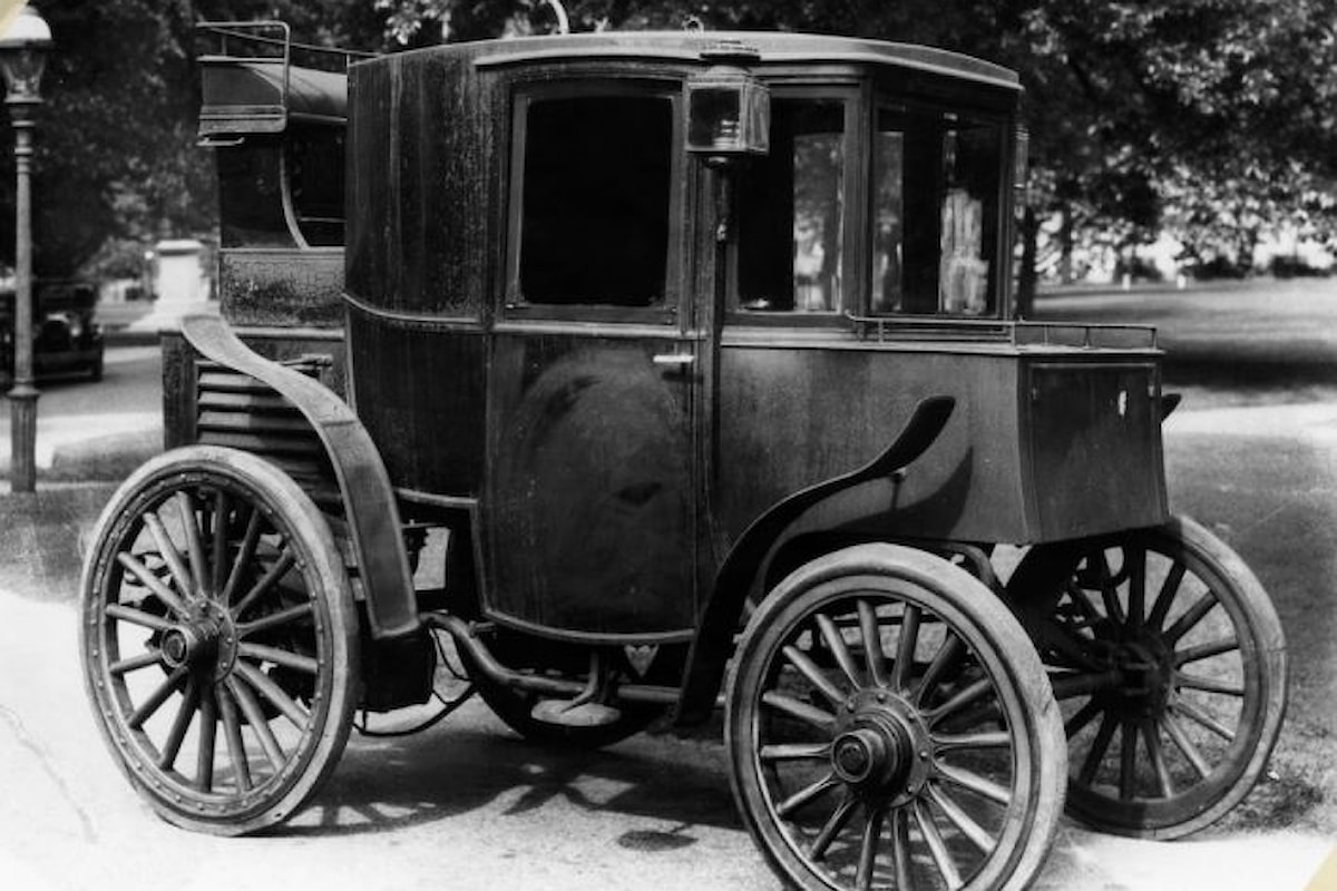 Quando è stata inventata l'auto elettrica?